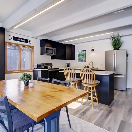 Pg107 Peregrine Condo